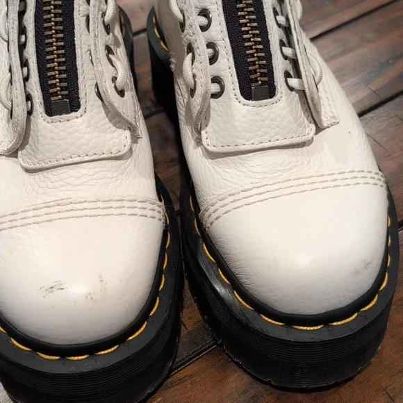 Dr. Martens Sinclair Platform Boot Zipper - Picture 5 of 13